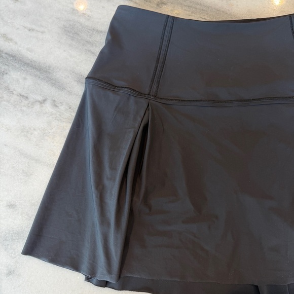 Lululemon Black Tennis Skirt Skort Size 6 Pleats - Picture 2 of 7